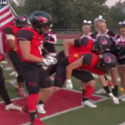 They Drop Orange Roses at Her Feet. When You See Why, It’ll Warm Your Heart [VIDEO]